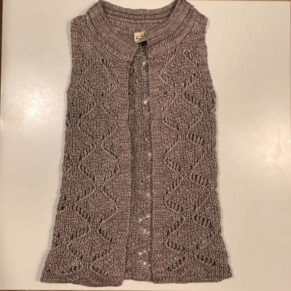 𝅺URBAN Behavior long knitted vest size XS acrylic and wool mix- great condition - Picture 1 of 10